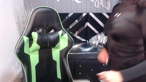 Allisson online show from January 2025 03:41:01 AM