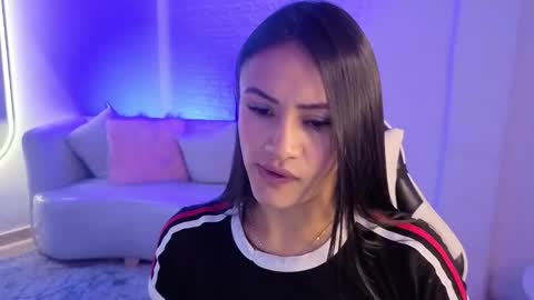 Allisson online show from December 2025 03:33:02 AM