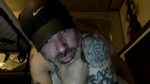 Snapshot of allitrunnin chatting on October 2025 04:35:01 AM allitrunnin online show from October 2025 04:35:01 AM