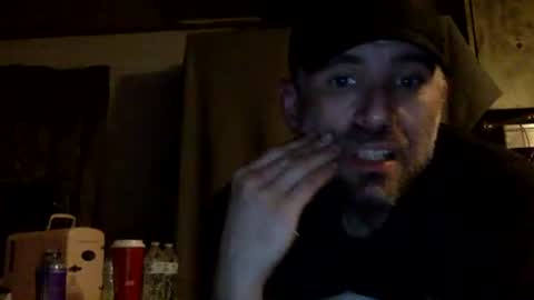 Snapshot of allitrunnin chatting on October 2025 03:07:02 AM allitrunnin online show from October 2025 03:07:02 AM