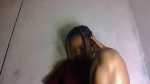 allizida01 online show from May 2026 10:36:01 AM