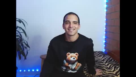 Snapshot of allmax_33 chatting on November 2025 04:53:02 PM Max online show from November 2025 04:53:02 PM