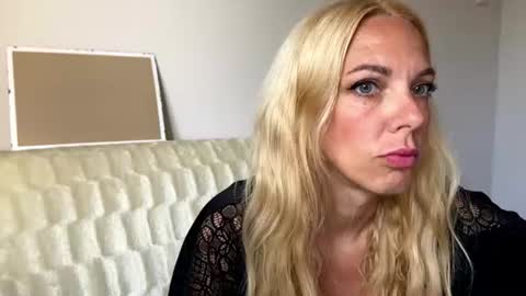 Nika online show from July 2026 03:47:01 PM