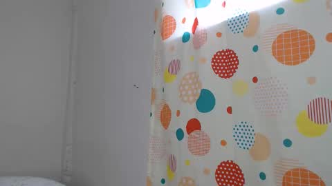 Snapshot of allurewithluna chatting on April 2026 07:45:01 AM Luna online show from April 2026 07:45:01 AM