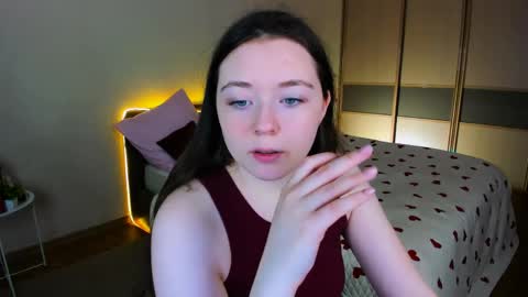 alluringeyess online show from May 2026 12:43:01 PM