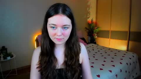 Snapshot of alluringeyess chatting on June 2026 05:55:02 PM alluringeyess online show from June 2026 05:55:02 PM