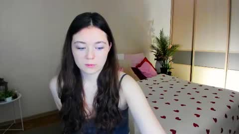 Snapshot of alluringeyess chatting on June 2026 11:21:02 AM alluringeyess online show from June 2026 11:21:02 AM