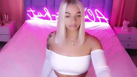 AlwaysHot online show from October 2025 02:10:01 AM