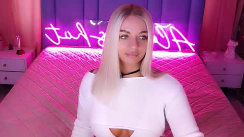 AlwaysHot online show from March 2026 02:17:01 AM