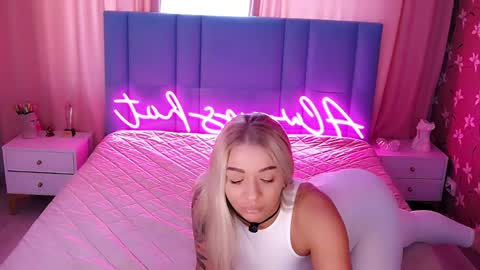 AlwaysHot online show from April 2026 02:11:02 AM