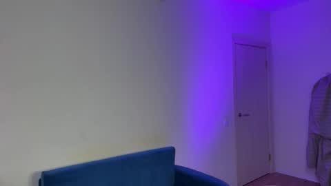 Snapshot of ally__horny chatting on December 2025 04:41:04 AM Ally online show from December 2025 04:41:04 AM