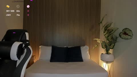 A L L I E online show from September 2025 09:48:02 PM