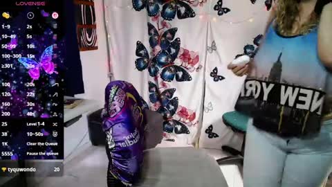 Lina online show from April 2026 04:44:01 PM