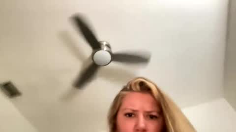 Snapshot of allyanalangel chatting on April 2026 05:19:08 AM allyanalangel online show from April 2026 05:19:08 AM