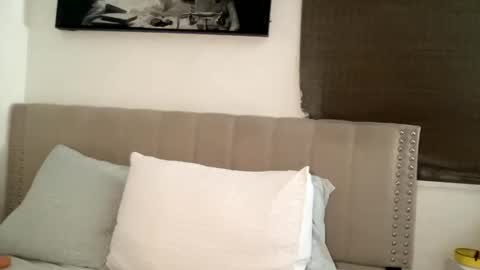 Snapshot of allyanalangel chatting on April 2026 12:09:02 AM allyanalangel online show from April 2026 12:09:02 AM