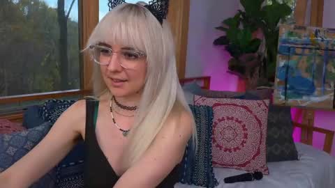 Ally Elliot online show from October 2025 09:26:02 PM