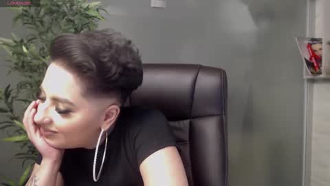         online show from February 2025 02:34:01 AM