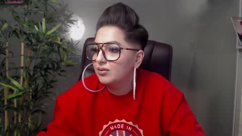         online show from February 2025 12:15:02 AM