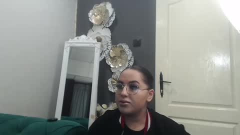         online show from May 2026 07:11:02 PM