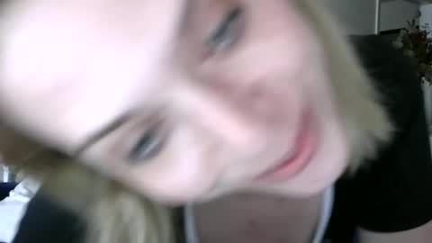 Snapshot of allyoursss1212 chatting on June 2026 03:25:01 PM Ally Girl In Her Ally World online show from June 2026 03:25:01 PM