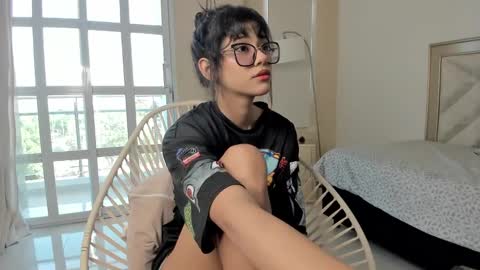 Allyson 3 online show from January 2025 07:10:01 PM