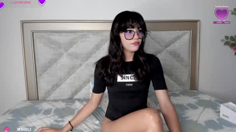 Allyson 3 online show from February 2025 07:23:02 PM