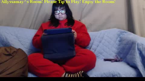Allyssamay online show from February 2026 03:33:02 AM