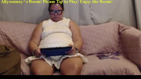 Allyssamay online show from May 2026 02:30:01 AM