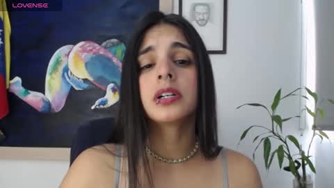 Arhantxa online show from December 2024 05:44:01 PM