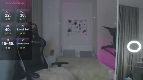 Snapshot of alma_wilson chatting on February 2025 03:38:01 PM Amina online show from February 2025 03:38:01 PM