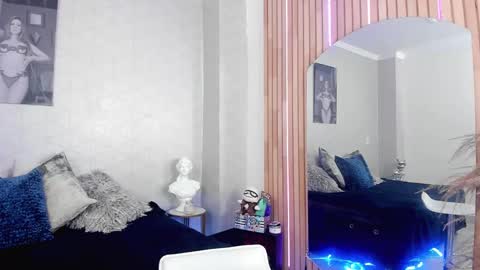 Snapshot of almabella__ chatting on February 2025 03:17:01 PM AlmaBella online show from February 2025 03:17:01 PM