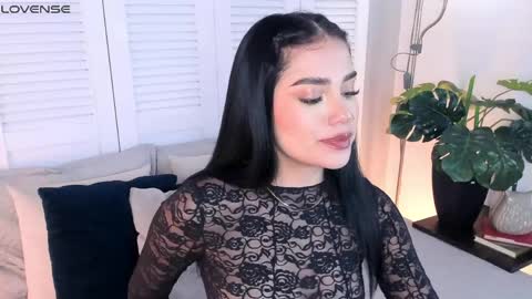 Snapshot of almablaze chatting on April 2026 01:41:02 PM Mia online show from April 2026 01:41:02 PM