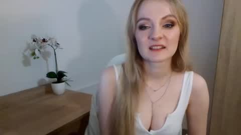 Snapshot of almanature chatting on January 2025 07:15:01 PM AlmaNature online show from January 2025 07:15:01 PM