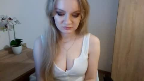 Snapshot of almanature chatting on March 2025 07:28:01 PM AlmaNature online show from March 2025 07:28:01 PM