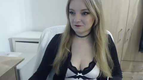 Snapshot of almanature chatting on February 2026 09:12:02 PM AlmaNature online show from February 2026 09:12:02 PM