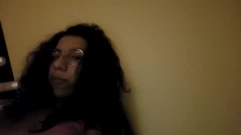 Alma online show from November 2025 09:02:02 PM