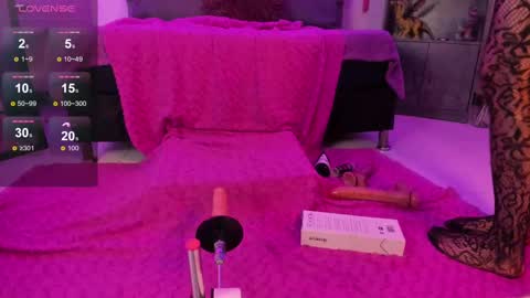 Santy online show from September 2025 03:25:01 PM