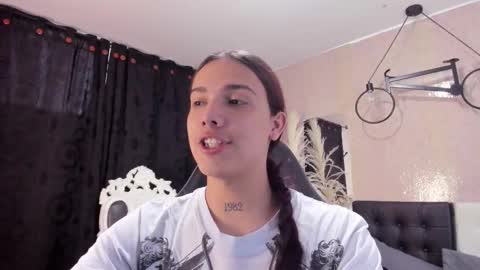 Santy online show from February 2026 07:07:01 PM