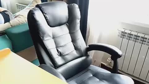 almirsex online show from October 2025 11:43:01 AM