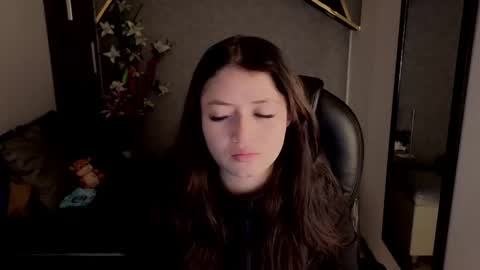 Snapshot of almma_ chatting on September 2025 01:33:01 PM ALMMA online show from September 2025 01:33:01 PM