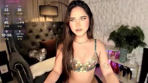 alodialuxts online show from November 2025 06:02:02 AM