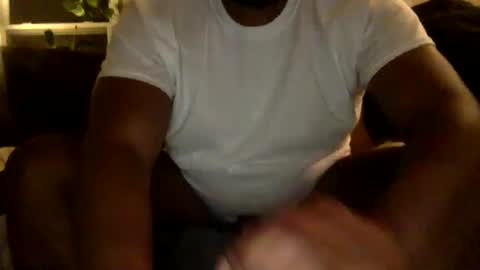 Snapshot of aloewishes chatting on January 2025 06:20:02 AM aloewishes online show from January 2025 06:20:02 AM