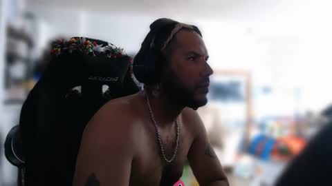 simplyfaded online show from August 2026 11:14:01 PM