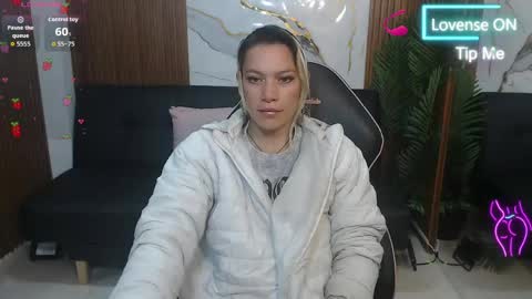 alonddra_tay online show from May 2026 11:26:01 AM