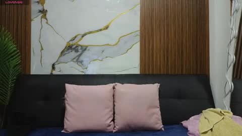 alonddra_tay online show from June 2026 11:27:02 AM