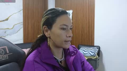 alonddra_tay online show from June 2026 12:07:02 PM