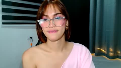 Alondra online show from June 2026 06:48:02 AM