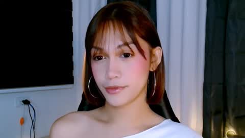Alondra online show from June 2026 10:32:02 PM