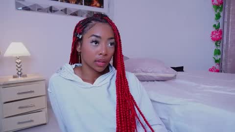 Snapshot of alondrraparrow chatting on February 2025 10:44:02 PM Alondra online show from February 2025 10:44:02 PM