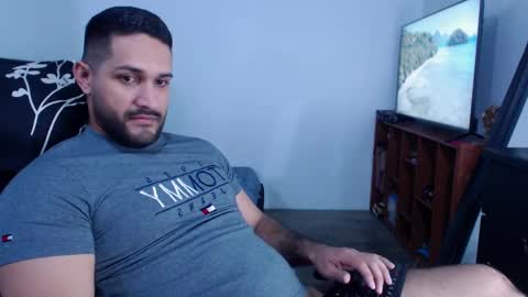 Snapshot of alonxoo chatting on January 2025 01:47:01 AM alonxoo online show from January 2025 01:47:01 AM